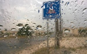 السُحب تتكاثر وهطول زخات متفرقة من الأمطار على إربد