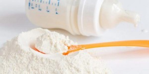 إرتفاع أسعار حليب الرضع في الصيدليات .. ومطالبات بدعمه