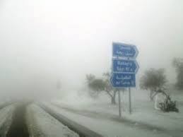 مرتفعات الطفيلة الجنوبية تشهد زخات ثلجية