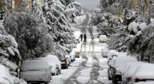 طقس العرب يكشف المناطق المشمولة بفرص تساقط الثلوج في الأردن