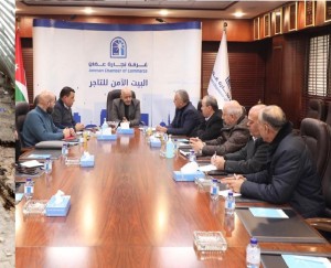 تجارة عمان تتابع قرار إزالة اللوحات الاعلانية على الطرق الخارجية