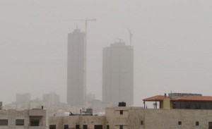 الإثنين .. انخفاض ملموس على الحرارة وتحذير من الغبار