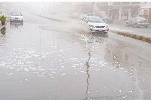 الأحد .. أمطار غزيرة في الجنوب والشرق وتحذير من السيول