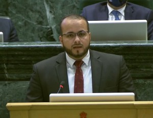 مجلس النواب يوقف عقوبة تجميد النائب حسن الرياطي