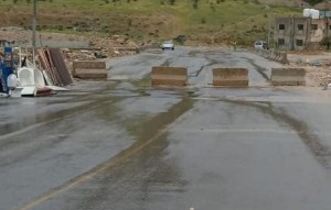 اغلاق طريق البساتين بالرصيفة