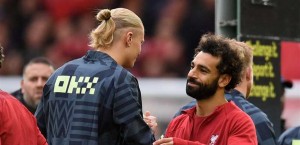 أسبوع حاسم لصلاح في مواجهة هالاند على القمة