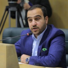 محكمة الاحتلال تمدد توقيف النائب عماد العدوان 8 أيام