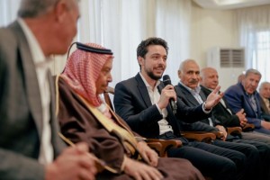 ولي العهد بمنزل برجس الحديد