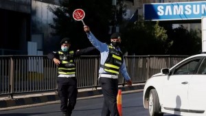 خلال دقائق..تنفيذ الخطة المرورية الخاصة بالتحويلات