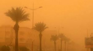 عاصفة غبارية في العقبة