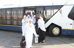 وصول 31 حافلة على متنها 1000 حاج الى حدود المدورة