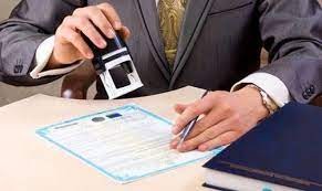 الخصاونة يعمم بوقف مطالبة المواطنين صور مصدقة عن الوثائق الورقية