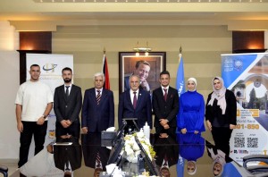 رئيس جامعة عمان الأهلية يُكرّم الطلبة الفائزين بجائزة الحوراني للفنون والتصميم - الدورة الثالثة