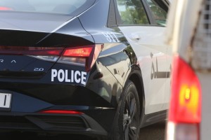 الأمن: القبض على مطلوب خطر جدا ومسلح بحقه 12 طلبا أمنيا منها القتل العمد