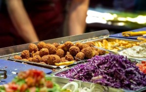 60 % نسبة تراجع مبيعات قطاع المطاعم والحلويات