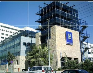 البنك الاردني الكويتي يتبرع بمبلغ خمسمائة الف دينار أردني للهيئة الخيرية الاردنية الهاشمية لشراء أدوية للمستشفيات الفلسطينية