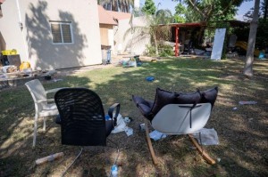 مستوطنو غلاف غزة : جنود إسرائيليون نهبوا منازلنا