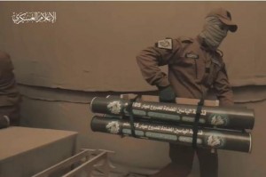 تقصف من جديد .. كتائب القسام تدمر 5 دبابات بقذائف "الياسين 105"