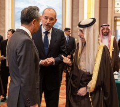 الصفدي من بكين: ضرورة وقف الحرب المستعرة على غزة