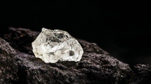 اكتشاف مادة شديدة الصلابة قد تنافس الألماس