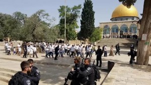 الاحتلال يواصل حصاره للأقصى