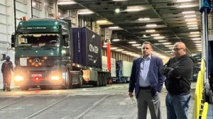 الجسر العربي تدشن أول شحنة بحرية إلى مصر عبر الخط الجديد