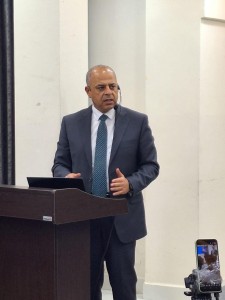 ابو صعيليك محاضرا في جمعية الرخاء لرجال الاعمال