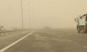 موجة غبارية قادمة من مصر تضرب العقبة والسلطة تحذر