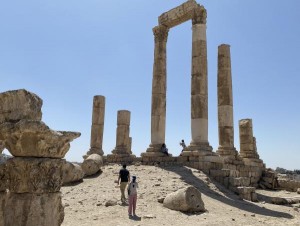 الخميس .. أجواء دافئة في أغلب المناطق وحارة نسبيا بالأغوار والعقبة
