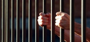 الأمن يحذر: السجن وغرامة 1000 دينار لمطلقي العيارات النارية