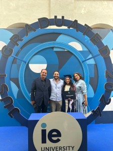 البكالوريوس بالعلاقات الدولية من الجامعات الإسبانية لجود عبدالفتاح الكايد