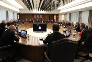 الحكومة تقدم استقالتها