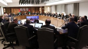 الحكومة تقر معدل الضمان الاجتماعي .. رفع إجازة الامومة وتوريث راتب الزوجة