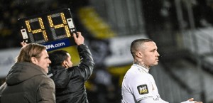 إلقاء القبض على لاعب كرة قدم يتاجر بالمخدرات.. إليكم التفاصيل