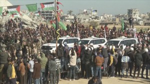 حركتا حماس والجهاد الإسلامي تسلمان 3 محتجزين إسرائيليين للصليب الأحمر