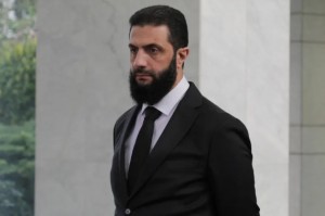 في سوريا الجديدة.. الأب ينتقد سياسات ابنه الرئيس والشعب يتفاعل