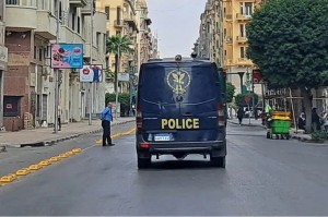 جريمة مروعة… مصرية تخنق اطفالها وتواصل إعداد السحور