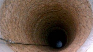 العثور على الشخص المفقود في بلدة النعيمة داخل بئر مياه قديم متوفيا