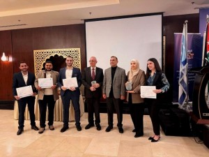 برعاية محافظة .. تكريم طلبة عمان الاهلية بحفل جوائز مشاريع التخرج لنقابة المهندسين