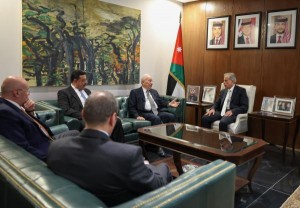 حسّان يشيد بتخصيص "الكهرباء الأردنية" 5% من أرباحها لدعم الصحة والتعليم والنقل العام