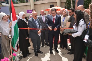 رئيس جامعة البترا يفتتح فعاليات اليوم الوظيفي الخامس عشر بمشاركة أكثر من 50 شركة ومؤسسة أردنية وأكثر من 300 فرصة عمل