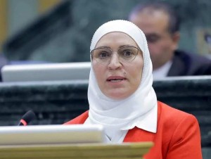 الجراح تتفقد جمعية لذوي الاحتياجات الخاصة وتستمع لمطالبهم لنقلها تحت قبة البرلمان