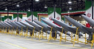 "الوعد الصادق 3" .. ايران ترد بـ 800 مسيّرة وصاروخ كروز