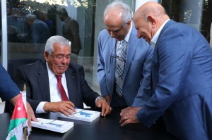 العلوم التطبيقية الخاصة تستضيف ندوة لإشهار كتاب "شذرات من تاريخ الأردن" للروابدة