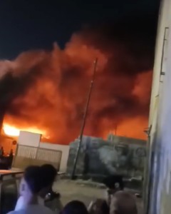 السيطرة على حريق داخل مصنع مفروشات في الزرقاء دون وقوع إصابات