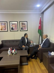 النائب السعود يُسهِم بتوفير مساعدات إنسانية لغزة