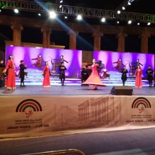 ليلة صينية قوقازية أردنية… جرش تزهر فنّا في ليلة تجمع ألوان الشرق وسحره