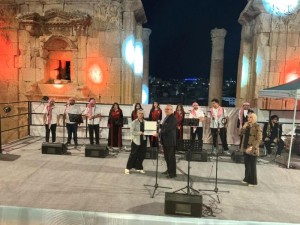 فرقة كورال جامعة عمان الاهلية تتألق بمهرجان جرش .. صور