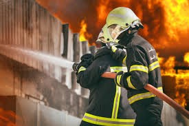 الأمن العام: الدفاع المدني يخمد حريقاً شب في أخشاب ونفايات في محافظة العاصمة