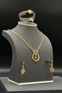 الذهب يسجل سعرا قياسا جديدا محليا عند 75.30 دينارا للغرام